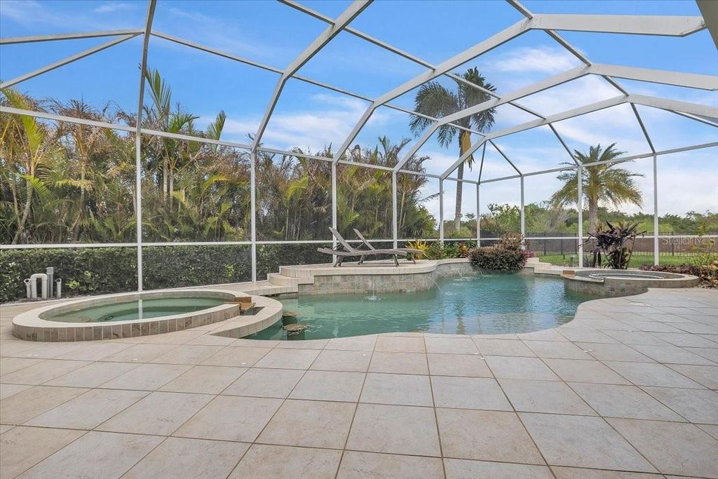 Image 65 of property listing at 709 COUNTRY MEADOWS WAY, Bradenton, FL 34212
