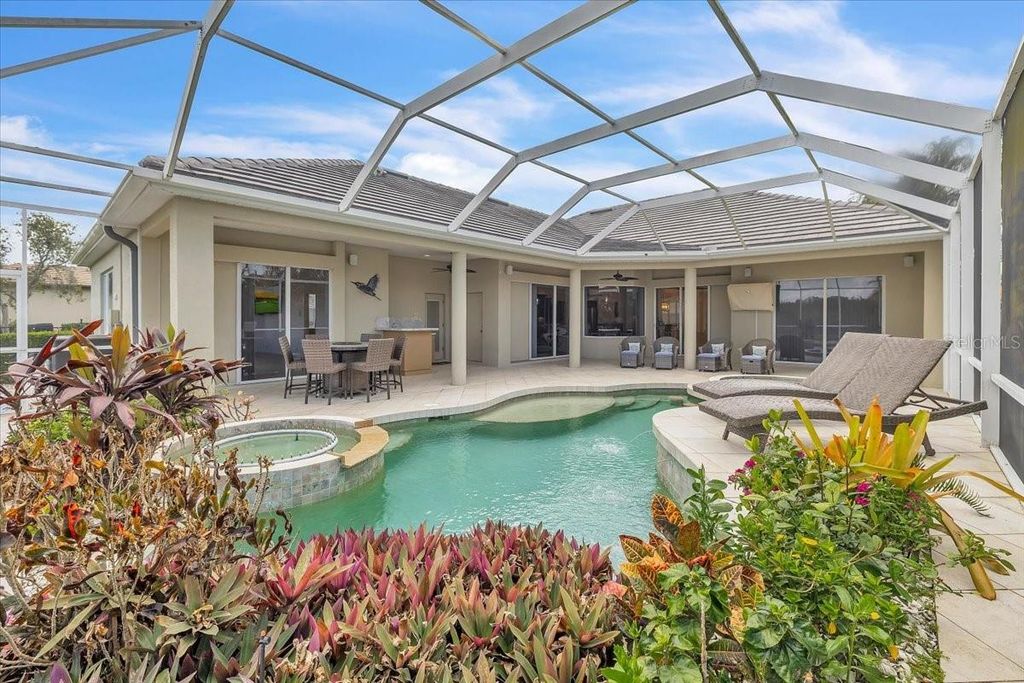 Image 66 of property listing at 709 COUNTRY MEADOWS WAY, Bradenton, FL 34212