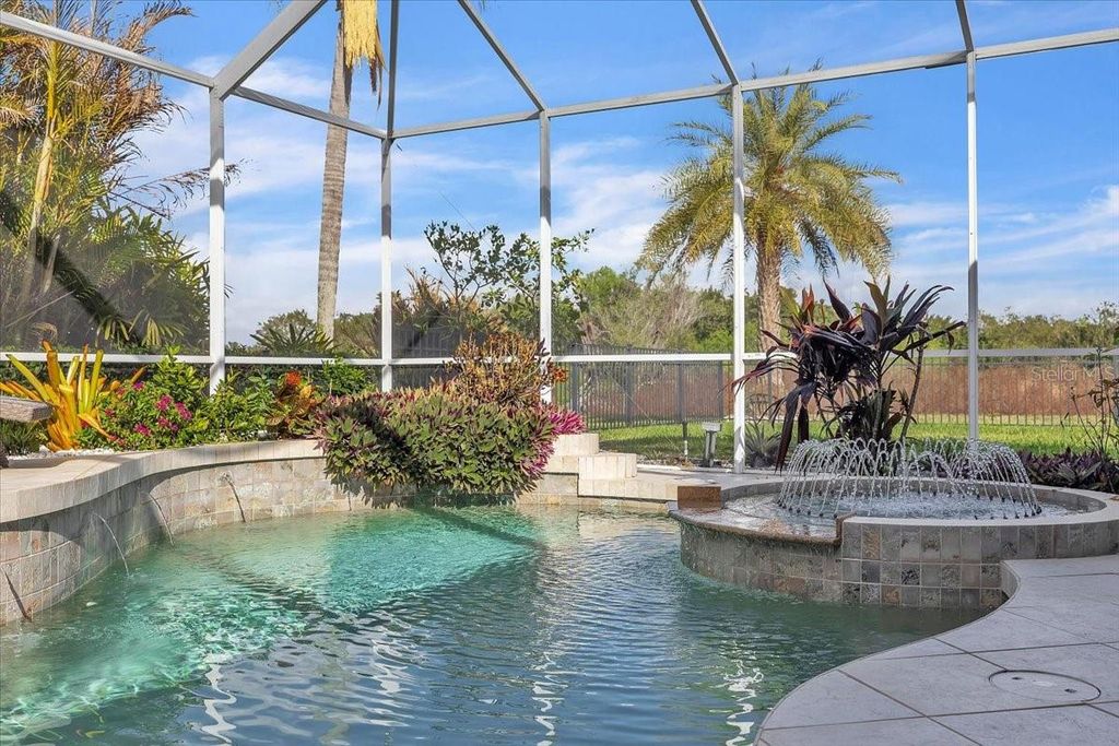 Image 75 of property listing at 709 COUNTRY MEADOWS WAY, Bradenton, FL 34212