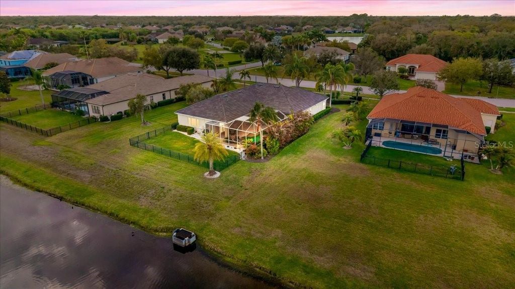 Image 84 of property listing at 709 COUNTRY MEADOWS WAY, Bradenton, FL 34212