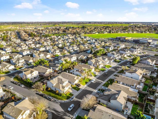 5333 Buckwood Way, Sacramento, CA 95835