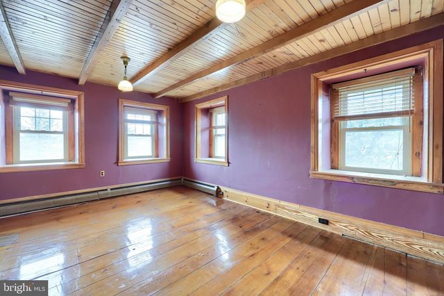 100 SEYLER RD, Fleetwood, PA 19522