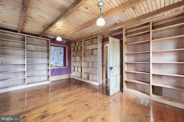 100 SEYLER RD, Fleetwood, PA 19522