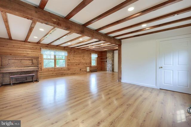 100 SEYLER RD, Fleetwood, PA 19522