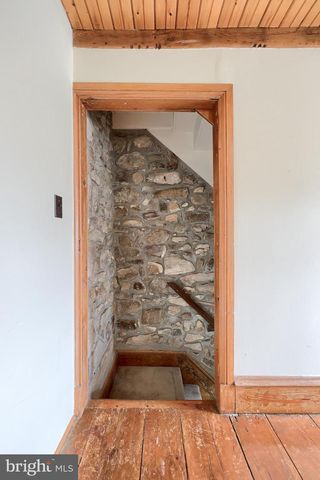 100 SEYLER RD, Fleetwood, PA 19522