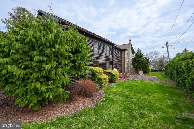 100 SEYLER RD, Fleetwood, PA 19522