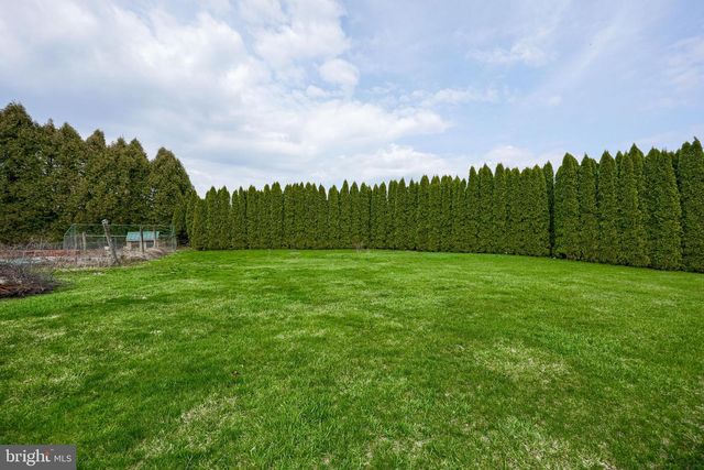 100 SEYLER RD, Fleetwood, PA 19522