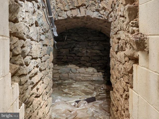 100 SEYLER RD, Fleetwood, PA 19522