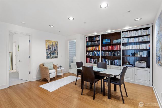 8631 NE 19th Place, Clyde Hill, WA 98004