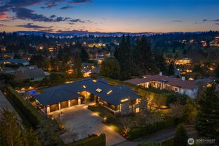 8631 NE 19th Place, Clyde Hill, WA 98004