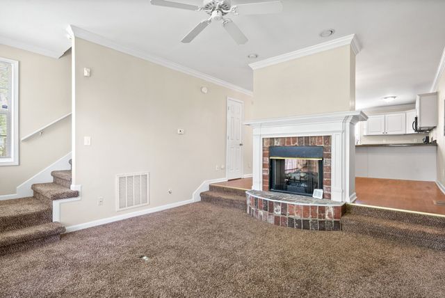 3822 Jockey Dr Apt D, Clarksville, TN 37042