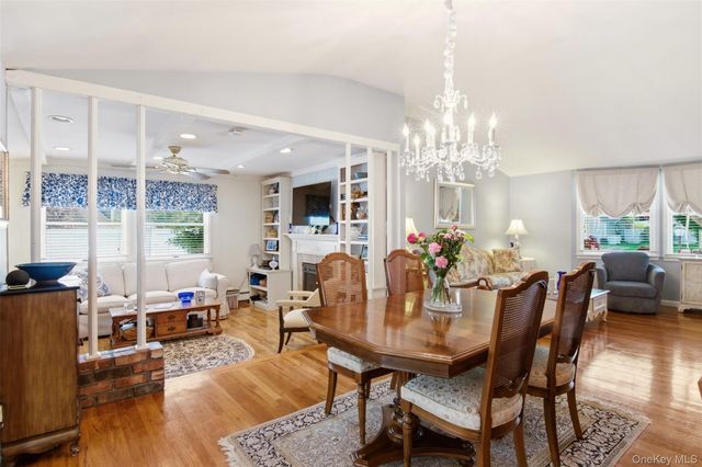 33 Fraternity Lane, Stony Brook, NY 11790