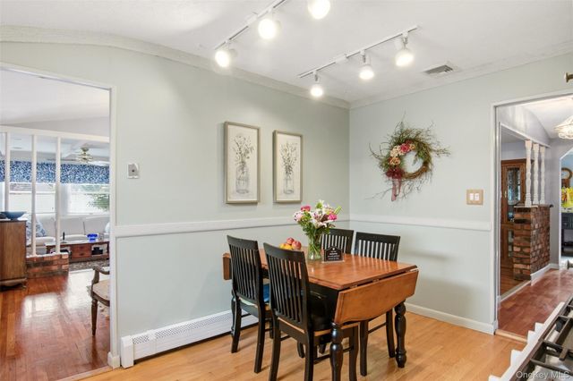 33 Fraternity Lane, Stony Brook, NY 11790