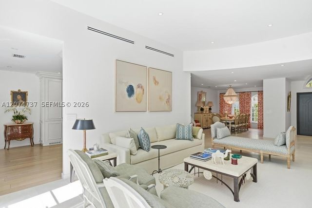 2532 NW Lake Ave, Miami Beach, FL 33140