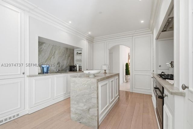 2532 NW Lake Ave, Miami Beach, FL 33140