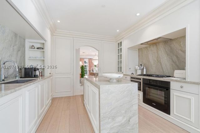 2532 NW Lake Ave, Miami Beach, FL 33140