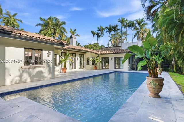2532 NW Lake Ave, Miami Beach, FL 33140