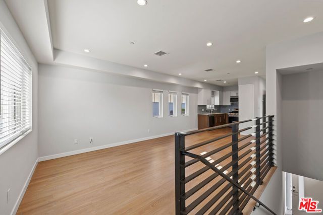 4935 W 20th Street, Los Angeles, CA 90016