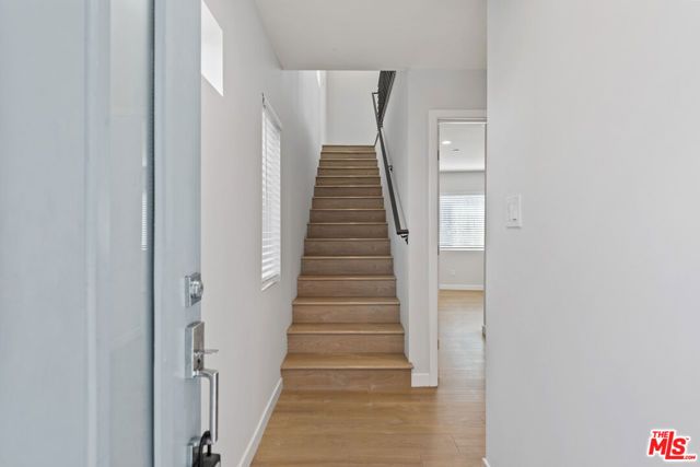 4935 W 20th Street, Los Angeles, CA 90016