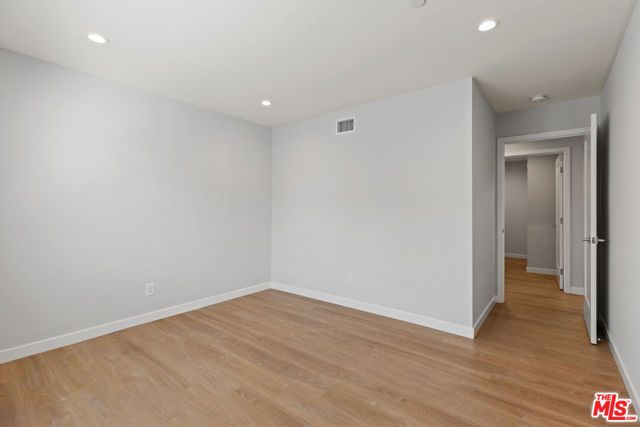 4935 W 20th Street, Los Angeles, CA 90016