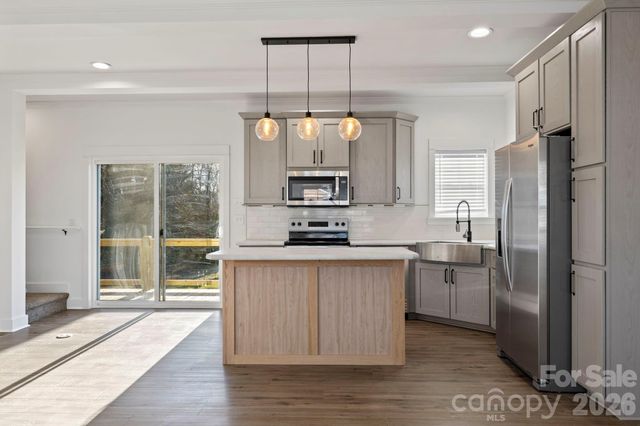 203 Southern Charm Road, Arden, NC 28704