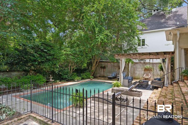3712 Tuthill Place, Mobile, AL 36608