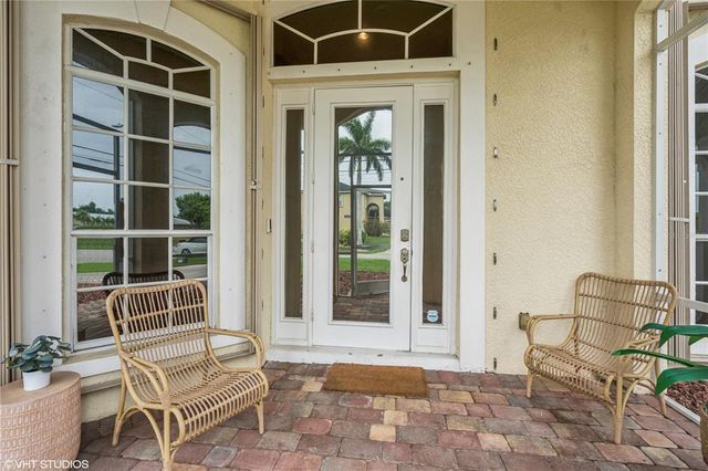 2221 SW 8TH COURT, Cape Coral, FL 33991