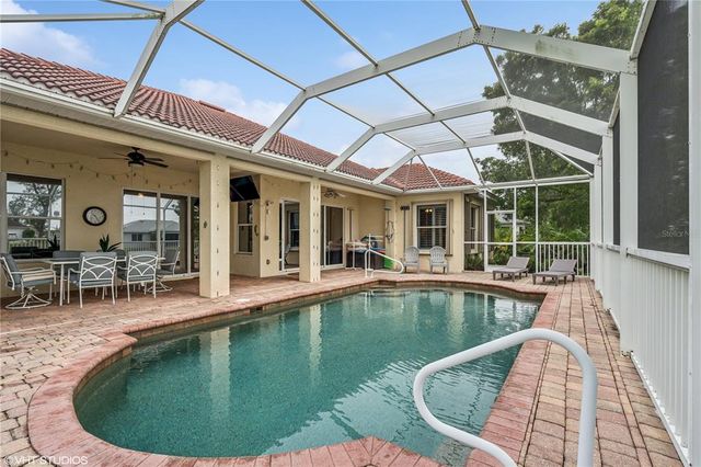 2221 SW 8TH COURT, Cape Coral, FL 33991