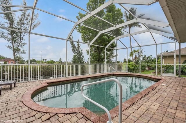 2221 SW 8TH COURT, Cape Coral, FL 33991