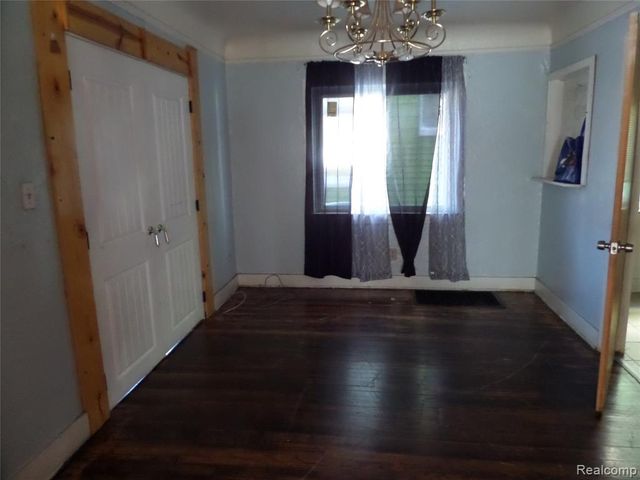 384 N Perry Street, Pontiac, MI 48342