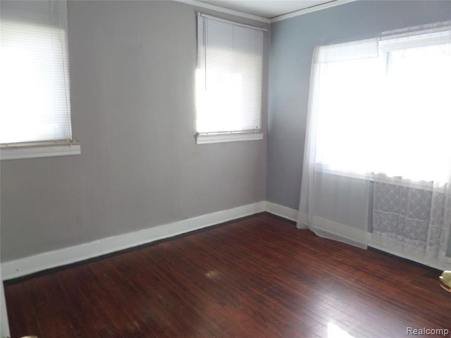 384 N Perry Street, Pontiac, MI 48342