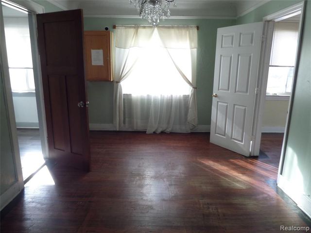 384 N Perry Street, Pontiac, MI 48342