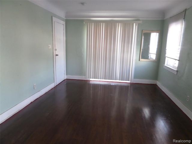 384 N Perry Street, Pontiac, MI 48342