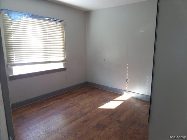 384 N Perry Street, Pontiac, MI 48342