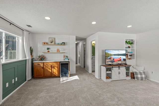 12635 91st Avenue N, Maple Grove, MN 55369