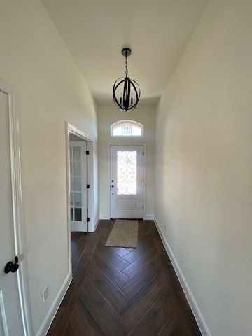 1042 Katie Court, Reno, TX 76020