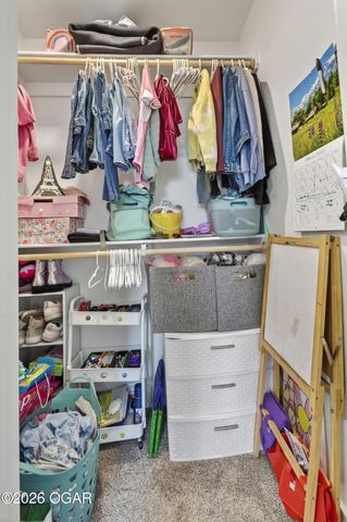 348 E Greystone Square, Webb City, MO 64870