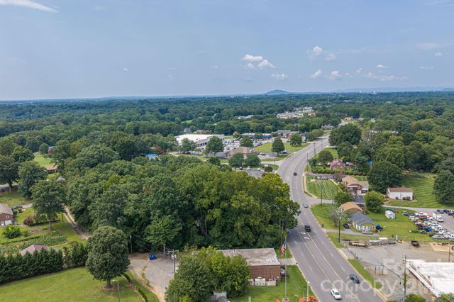 00 Springs Road NE, Hickory, NC 28601