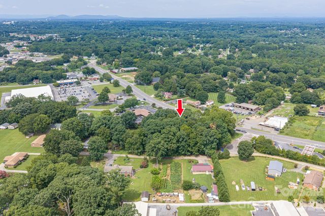 00 Springs Road NE, Hickory, NC 28601