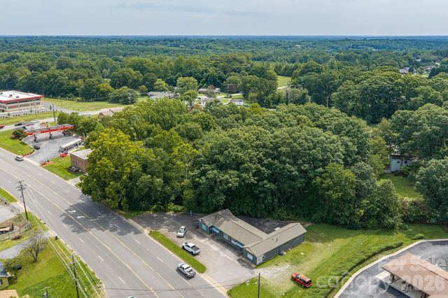 00 Springs Road NE, Hickory, NC 28601