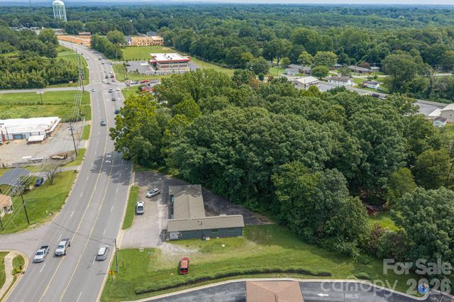 00 Springs Road NE, Hickory, NC 28601