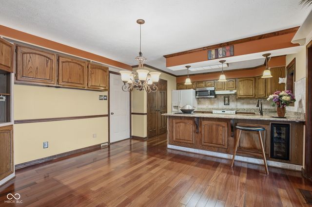 4407 Moss Ridge Lane, Indianapolis, IN 46237