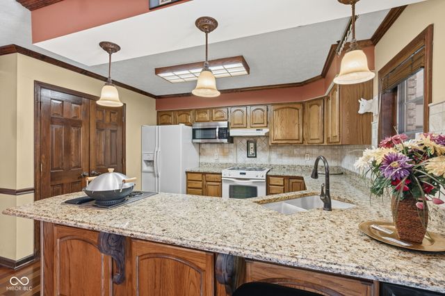 4407 Moss Ridge Lane, Indianapolis, IN 46237