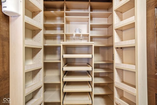 4407 Moss Ridge Lane, Indianapolis, IN 46237