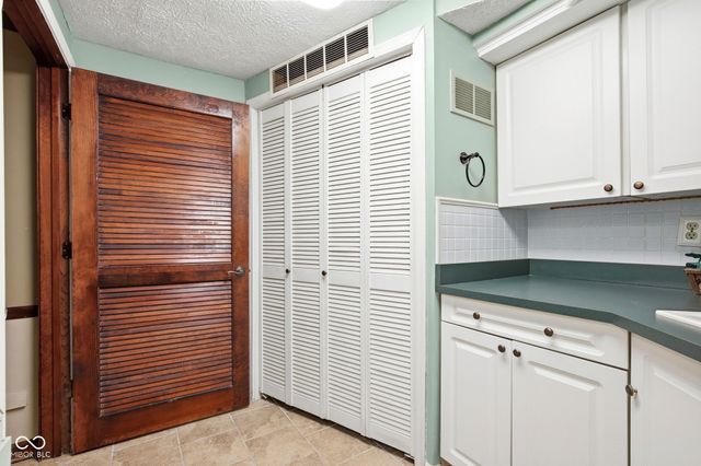 4407 Moss Ridge Lane, Indianapolis, IN 46237