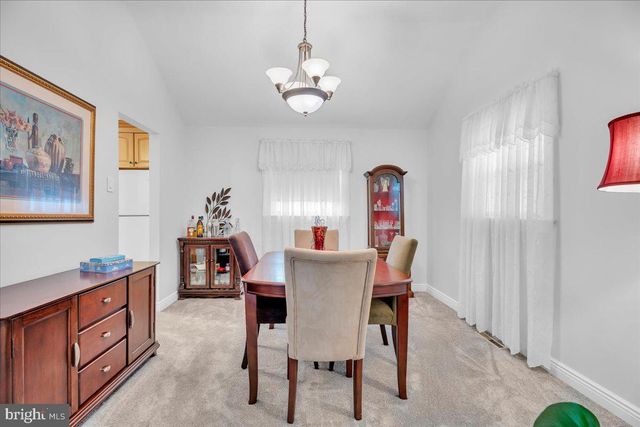 114 WEATHER VANE DR, Cherry Hill, NJ 08002