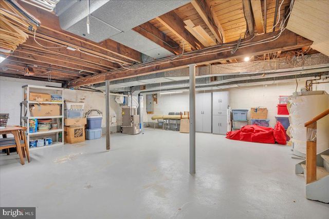 114 WEATHER VANE DR, Cherry Hill, NJ 08002