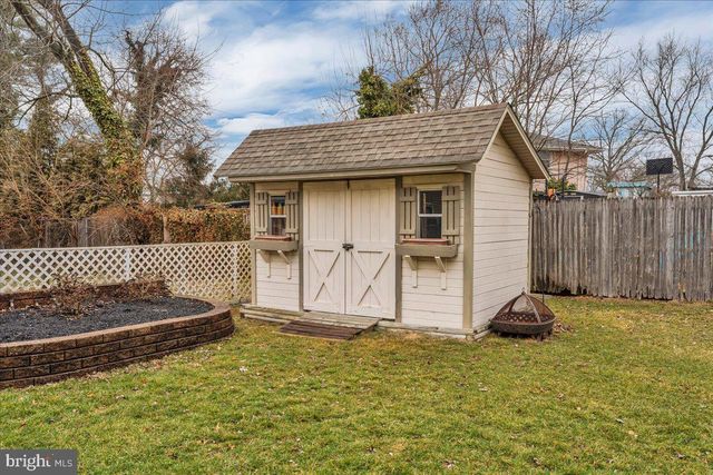 114 WEATHER VANE DR, Cherry Hill, NJ 08002