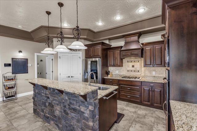 1052 N 1830 CIR, St. George, UT 84770