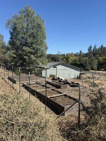 5470 Marshall Rd, Garden Valley, CA 95633
